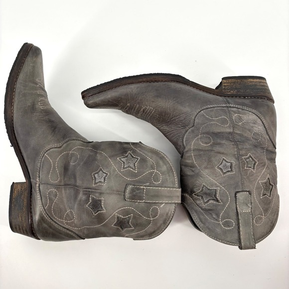 Vintage BATA Womens‎ Short Western Boots Sz 38 Gray Leather Star Cowgirl Cowboy - Picture 5 of 8